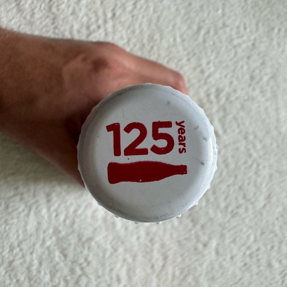 Collectible Coca Cola bottle - Picture 4 of 4